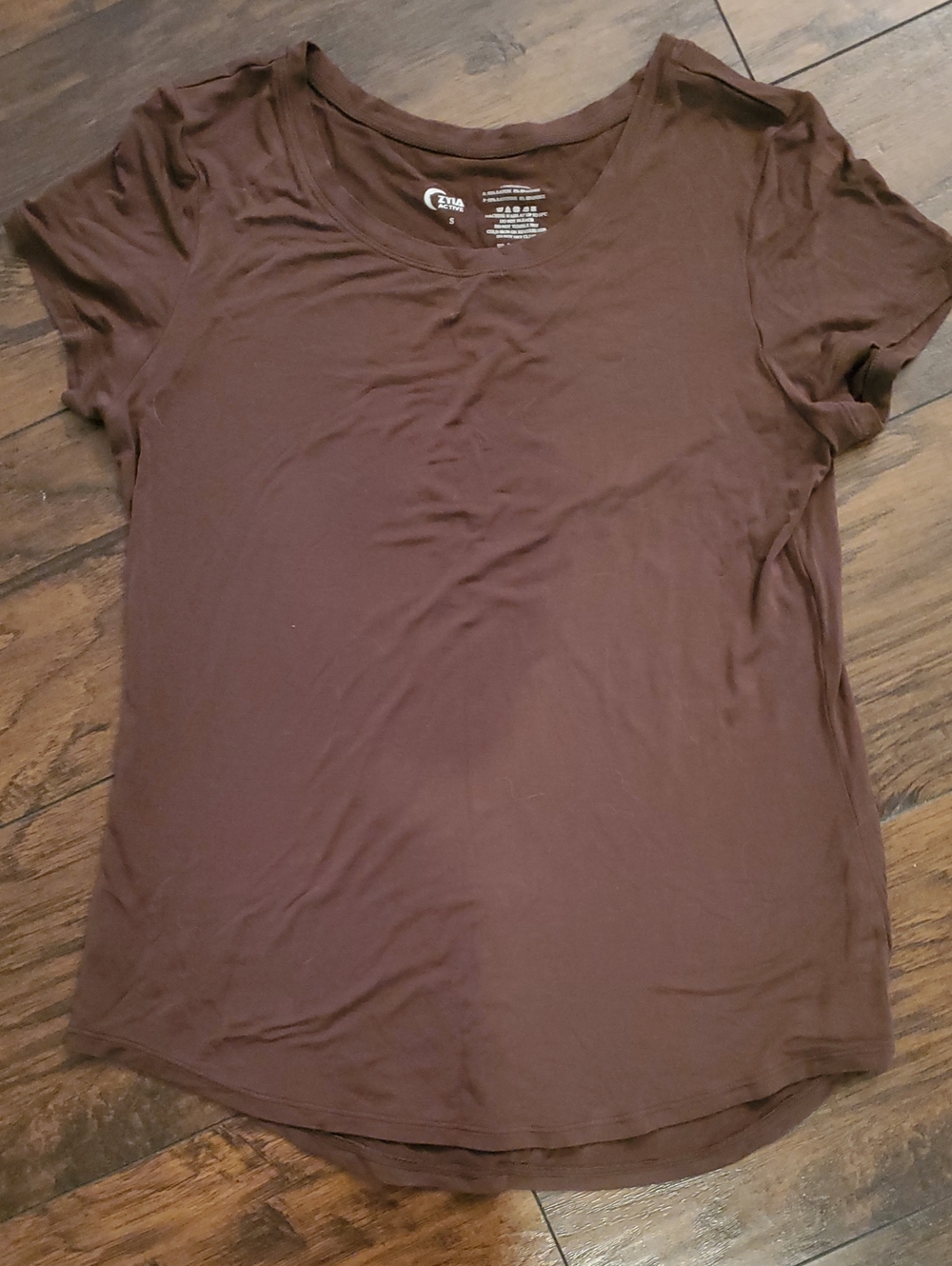 Zyia Basic Tee - Brown